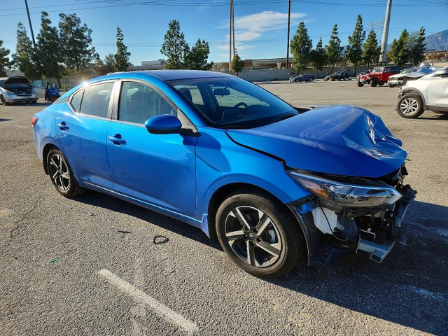 Nissan Sentra 2.0L 4 Front-wheel Drive - автомобили, коли, обяви за нови и употребявани 4