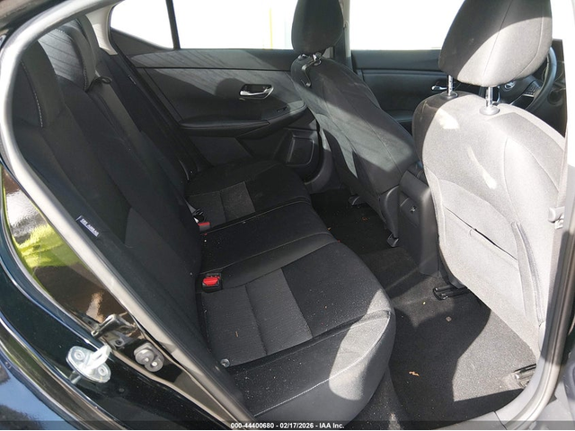 NISSAN Sentra 2.0L I-4 DI, DOHC, VVT, 149HP Front Wheel Drive - автомобили, коли, обяви за нови и употребявани 7