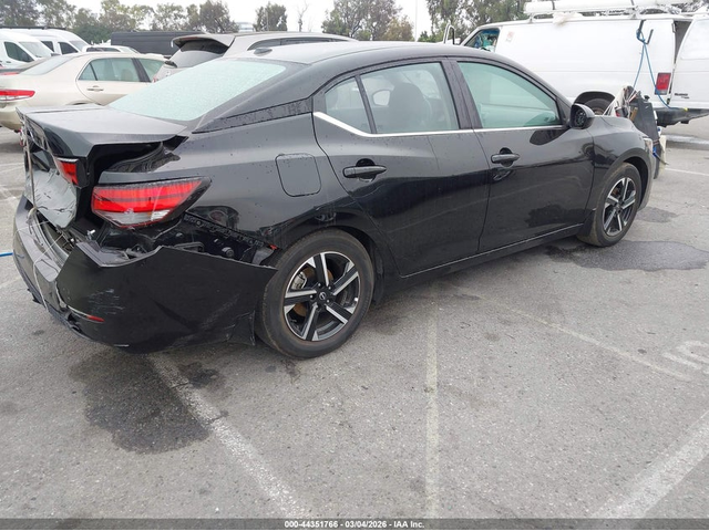 Nissan Sentra 2.0L I-4 DI, DOHC, VVT, 149HP Front Wheel Drive - автомобили, коли, обяви за нови и употребявани 3