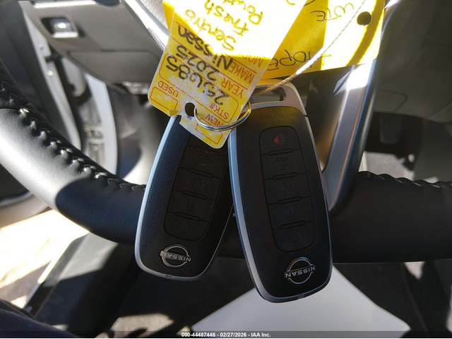 Nissan Sentra 2.0L I-4 DI, DOHC, VVT, 149HP Front Wheel Drive - автомобили, коли, обяви за нови и употребявани 10