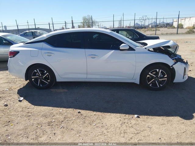 Nissan Sentra 2.0L I-4 DI, DOHC, VVT, 149HP Front Wheel Drive - автомобили, коли, обяви за нови и употребявани 12