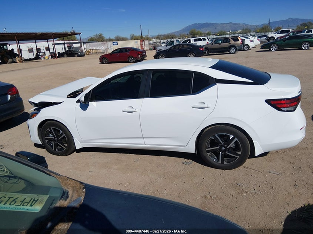 Nissan Sentra 2.0L I-4 DI, DOHC, VVT, 149HP Front Wheel Drive - автомобили, коли, обяви за нови и употребявани 13