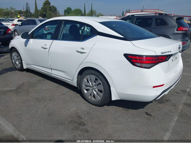 Nissan Sentra 2.0L I-4 DI, DOHC, VVT, 149HP Front Wheel Drive - автомобили, коли, обяви за нови и употребявани 2