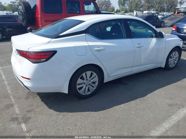 Nissan Sentra 2.0L I-4 DI, DOHC, VVT, 149HP Front Wheel Drive - автомобили, коли, обяви за нови и употребявани 3