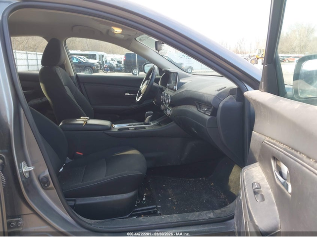 Nissan Sentra 2.0L I-4 DI, DOHC, VVT, 149HP Front Wheel Drive - автомобили, коли, обяви за нови и употребявани 4