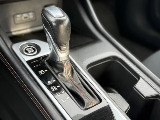 Nissan Sentra SR FWD АвтоКредит  (ЦЕНА ДО БГ) - автомобили, коли, обяви за нови и употребявани 5