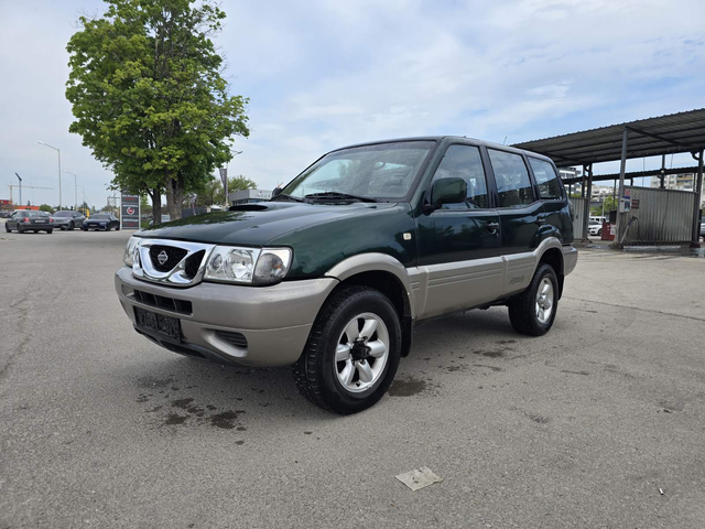 Nissan Terrano 2.7tdi/4x4/7места/klima - автомобили, коли, обяви за нови и употребявани 0