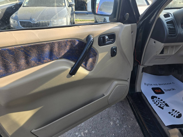 Nissan Terrano 2.7tdi/4x4/7места/klima - автомобили, коли, обяви за нови и употребявани 7