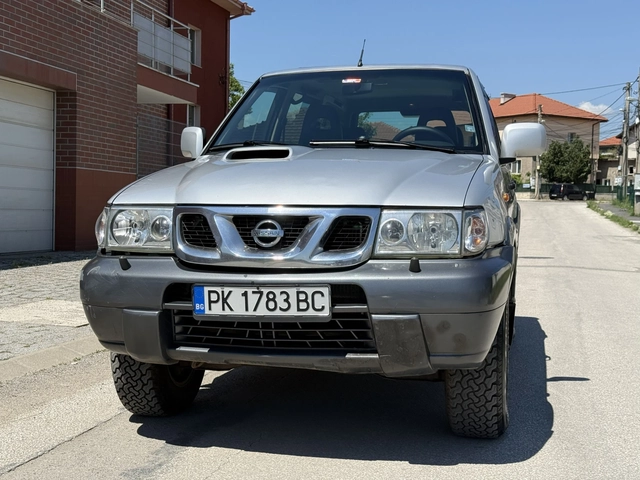 Nissan Terrano 2-3.0D-AVTOMAT-4Х4-ДЪЛГА БАЗА - автомобили, коли, обяви за нови и употребявани 0