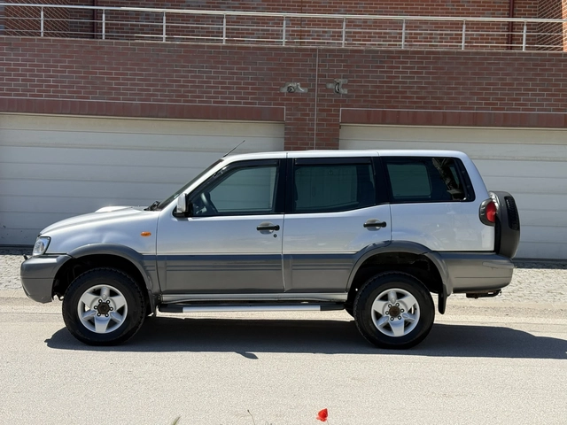 Nissan Terrano 2-3.0D-AVTOMAT-4Х4-ДЪЛГА БАЗА - автомобили, коли, обяви за нови и употребявани 7