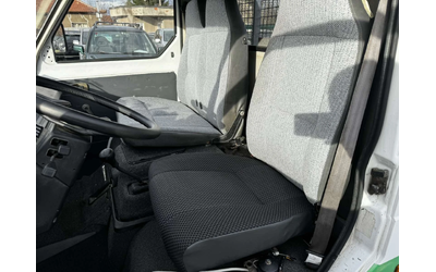 Nissan Trade 2.8D - автомобили, коли, обяви за нови и употребявани 11