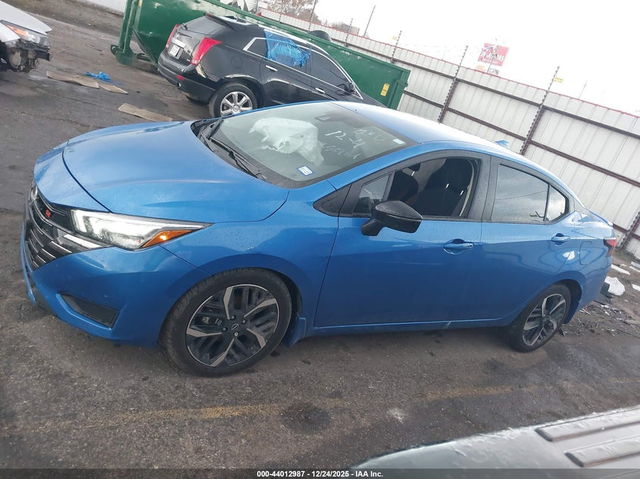 Nissan Versa 1.6L I-4 DOHC, VVT, 122HP Front Wheel Drive - автомобили, коли, обяви за нови и употребявани 13