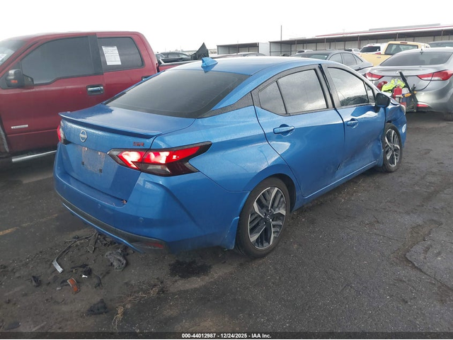 Nissan Versa 1.6L I-4 DOHC, VVT, 122HP Front Wheel Drive - автомобили, коли, обяви за нови и употребявани 3