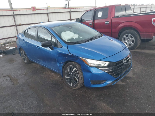 Nissan Versa 1.6L I-4 DOHC, VVT, 122HP Front Wheel Drive - автомобили, коли, обяви за нови и употребявани 5