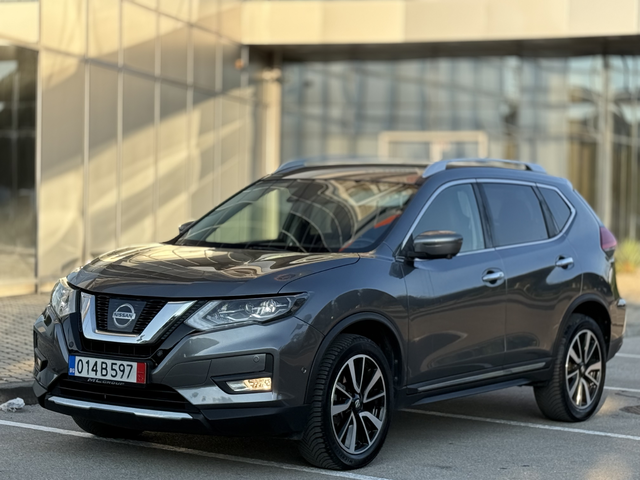 Nissan X-trail 2.0 D 4x4 177кс Оранжев Салон - автомобили, коли, обяви за нови и употребявани 0