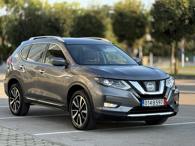 Nissan X-trail 2.0 D 4x4 177кс Оранжев Салон - автомобили, коли, обяви за нови и употребявани 2