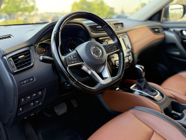 Nissan X-trail 2.0 D 4x4 177кс Оранжев Салон - автомобили, коли, обяви за нови и употребявани 7