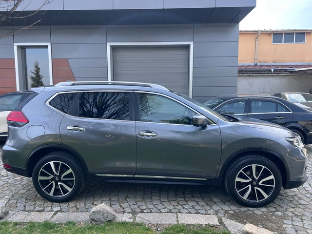 Nissan X-trail 1.7 dci Tekna 4x4 automatic Facelift - автомобили, коли, обяви за нови и употребявани 3