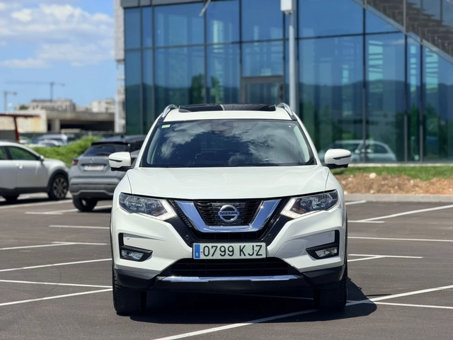 Nissan X-trail 1.6 Бензин Лизинг през Уникредит по 187 евро - автомобили, коли, обяви за нови и употребявани 1