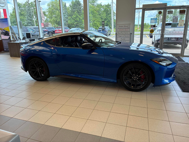 Nissan Z 3.0L 6cyl RWD - автомобили, коли, обяви за нови и употребявани 2