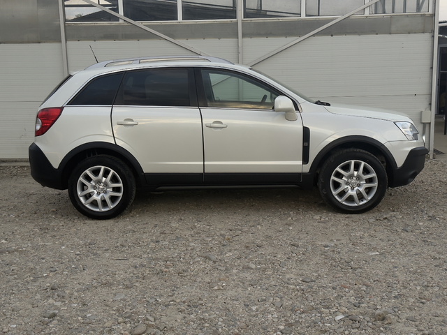 Opel Antara 2.0 CDTI (150 кс) 4x4 - автомобили, коли, обяви за нови и употребявани 2