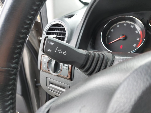 Opel Antara 3, 2I v6 COSMO - автомобили, коли, обяви за нови и употребявани 10