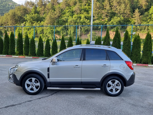 Opel Antara 2.4 Navigacia/4x4/Klimatronik - автомобили, коли, обяви за нови и употребявани 2