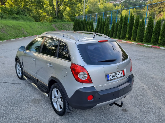 Opel Antara 2.4 Navigacia/4x4/Klimatronik - автомобили, коли, обяви за нови и употребявани 3