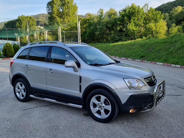 Opel Antara 2.4 Navigacia/4x4/Klimatronik - автомобили, коли, обяви за нови и употребявани 6