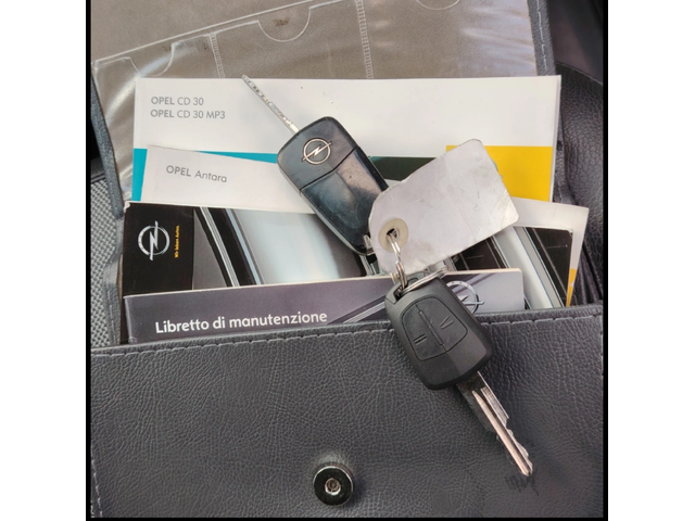 Opel Antara 2.4i/COSMO - автомобили, коли, обяви за нови и употребявани 16