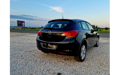 Opel Astra 1.6i Metan Evro 5 - автомобили, коли, обяви за нови и употребявани 6