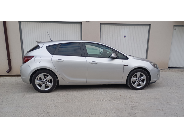 Opel Astra 1.7cdti - автомобили, коли, обяви за нови и употребявани 2