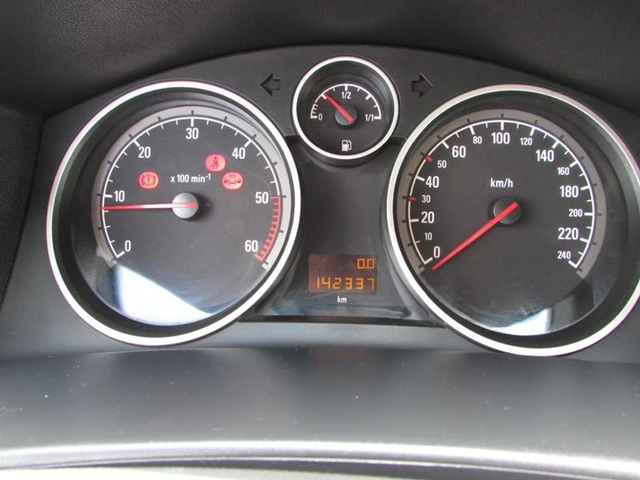 Opel Astra 1.9CDTI EURO4 - автомобили, коли, обяви за нови и употребявани 12