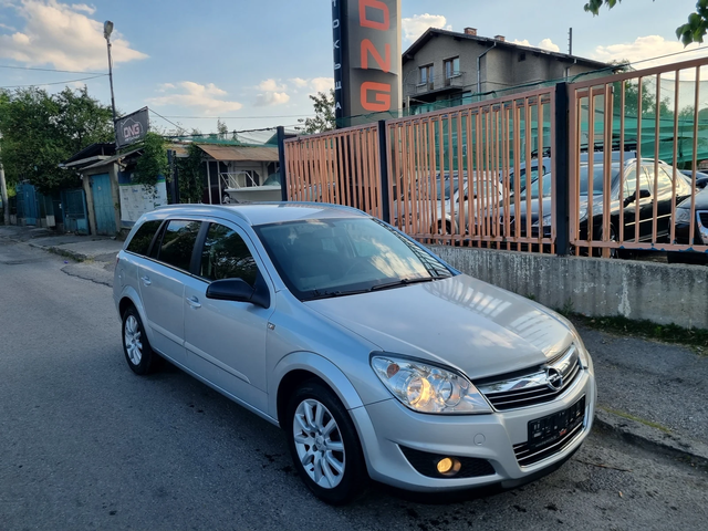 Opel Astra 1, 600 EURO5 - автомобили, коли, обяви за нови и употребявани 1