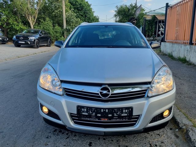 Opel Astra 1, 600 EURO5 - автомобили, коли, обяви за нови и употребявани 2