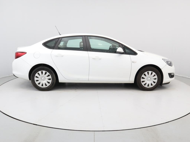 Opel Astra - автомобили, коли, обяви за нови и употребявани 10