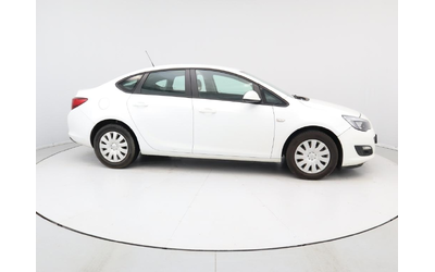 Opel Astra - автомобили, коли, обяви за нови и употребявани 9