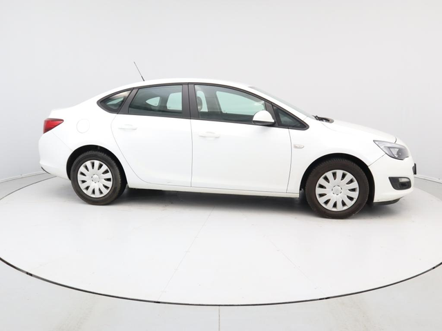 Opel Astra - автомобили, коли, обяви за нови и употребявани 9