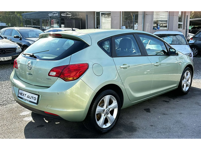 Opel Astra 1.7CDTI 110HP 156, 831KM EURO5B - автомобили, коли, обяви за нови и употребявани 4