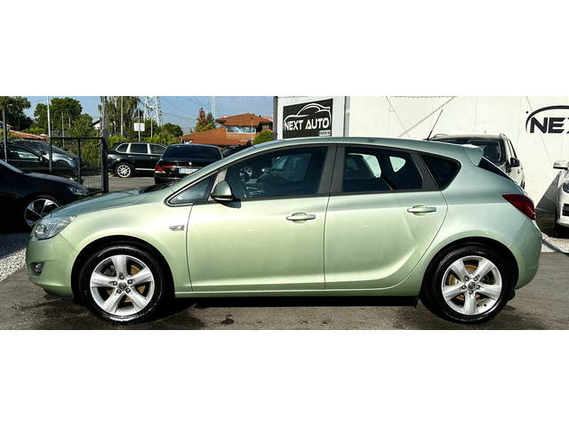 Opel Astra 1.7CDTI 110HP 156, 831KM EURO5B - автомобили, коли, обяви за нови и употребявани 7