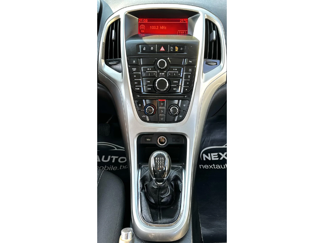 Opel Astra 1.7CDTI 110HP 156, 831KM EURO5B - автомобили, коли, обяви за нови и употребявани 9