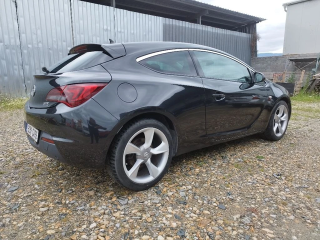 Opel Astra GTC 1.6 BENZIN/GAZ - автомобили, коли, обяви за нови и употребявани 4