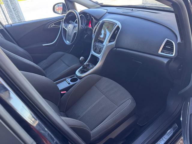 Opel Astra 1.6TURBO 180кс * ПЕРФЕКТЕН* - автомобили, коли, обяви за нови и употребявани 11