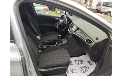 Opel Astra 1.6 CDTI - автомобили, коли, обяви за нови и употребявани 9