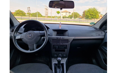 Opel Astra 1.6 - автомобили, коли, обяви за нови и употребявани 10