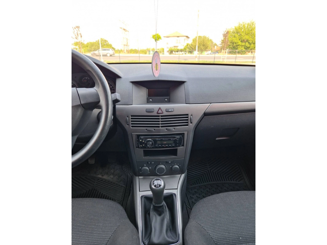 Opel Astra 1.6 - автомобили, коли, обяви за нови и употребявани 11