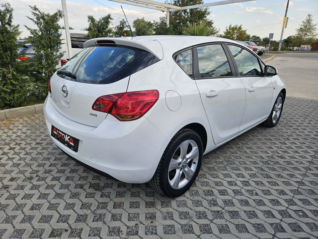 Opel Astra 1.7CDTI-110kc= 6СКОРОСТИ - автомобили, коли, обяви за нови и употребявани 2