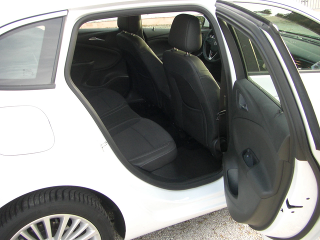 Opel Astra 1.6cdti COSMO NAVI EURO 6+ - автомобили, коли, обяви за нови и употребявани 13