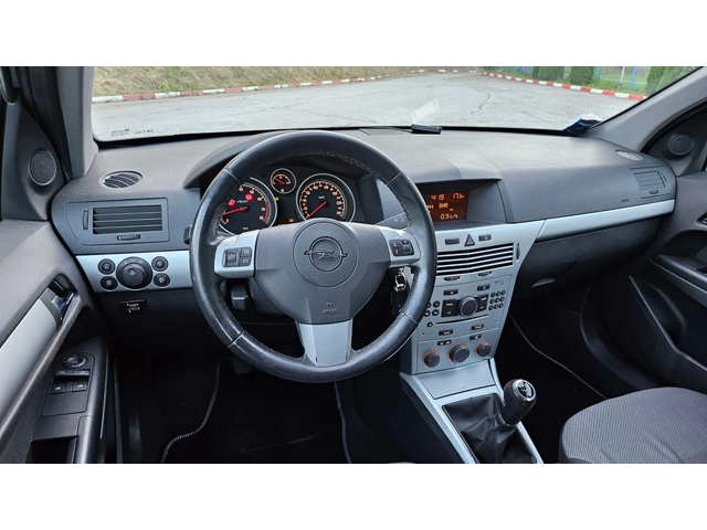 Opel Astra 1.4 GAZ/KLIMA/FACELIFT - автомобили, коли, обяви за нови и употребявани 8