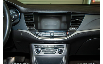 Opel Astra - автомобили, коли, обяви за нови и употребявани 10